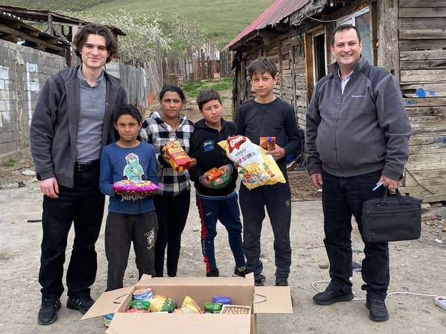 Ajutor de Paști familiilor din Zizin